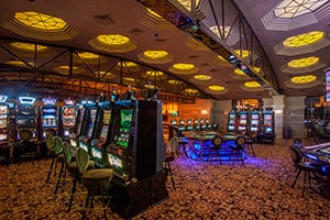 Казино Bombay Casino, 2